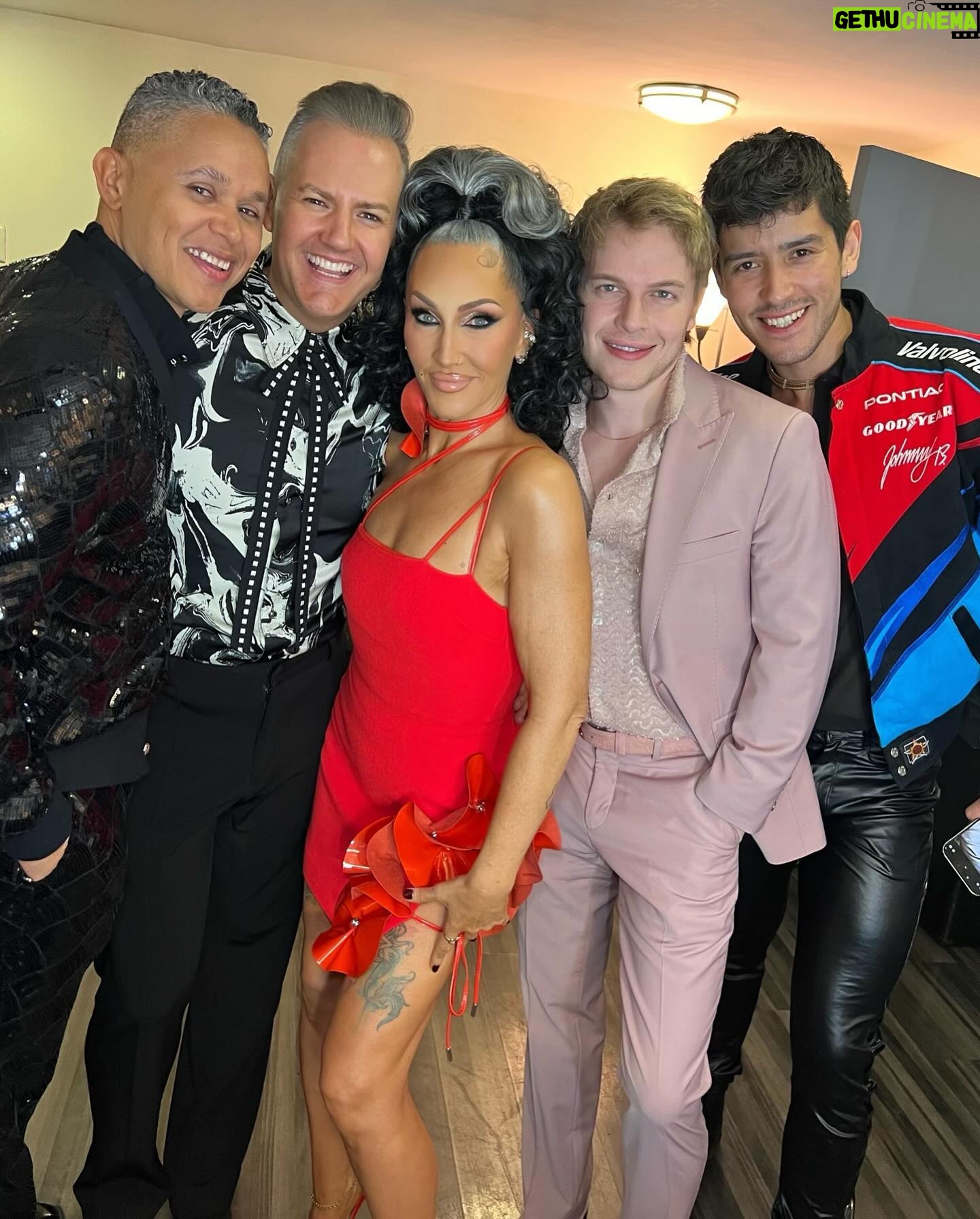 Ross Mathews - 3.2K Likes - Such a great night kicking off season 16 of #DragRace with friends! 🥰 @michellevisage @ronanfarrow @tsmadison @drgarciamathews @hamer_morgenstern (I’m wearing my #RossXRoss line by @themayerofficial)
