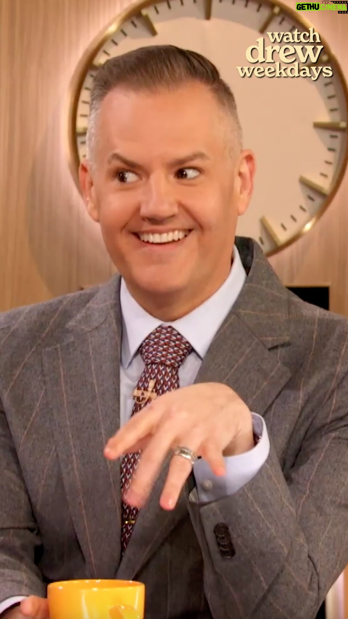 Ross Mathews - 5.2K Likes - 🚨Rumors are swirling about Drew and @helloross 🚨