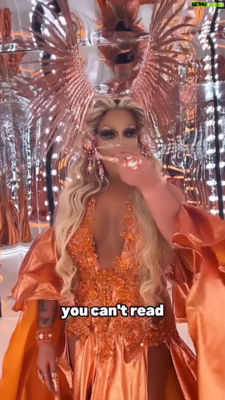 Roxxxy Andrews - 37.5K Likes - Lmaoooooo god i love @rupaulsdragrace ALLSTARS 9 starts may 17!!! Only on @paramountplus