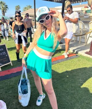 Roxy Striar Instagram - Dear Camp Poosh, do you have an 8 week summer session I can join? ⛺️ fun in the sun   free swag   @anderson._paak performing   permanent jewelry   bomb food trucks   a day trip with @stephsabraw for @whirlgirlswap = a great time. Thank you to @poosh, @alixfeldman & @lemon8us 🙏 #camppoosh #coachella #lemon8us