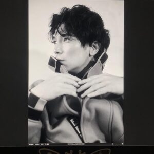 Roy Chiu Instagram - 誰先愛上他的，現正熱映中。