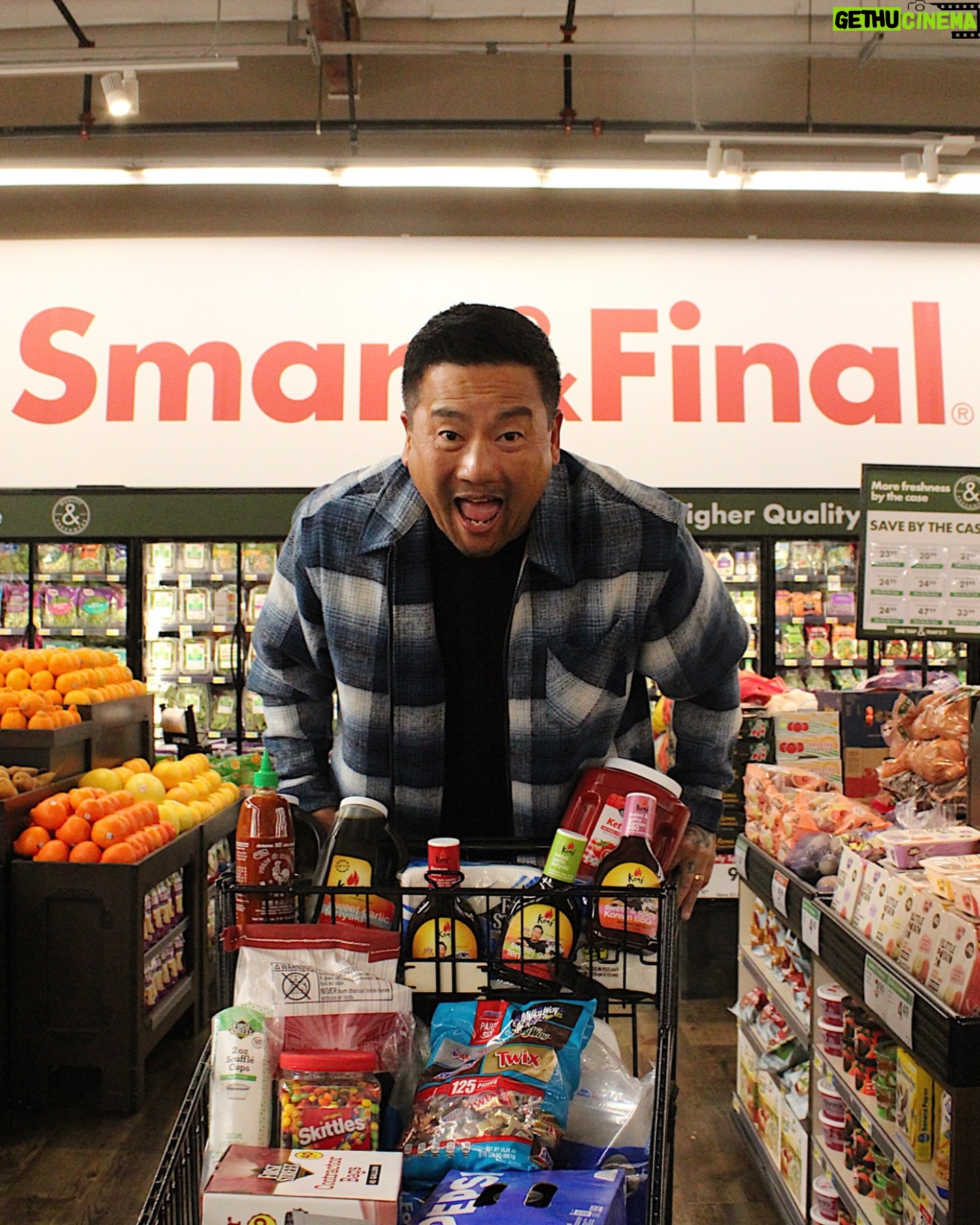 Roy Choi - 3.9K Likes - I’m so excited to announce my partnership with @smartfinal ! I’ve been a Smart & Final shopper for years now, literally since day one of Kogi and as a kid of restaurant owners. I love that I can get everything I need for my food trucks, restaurants, and home in one place.
Plus, they were the first to carry my Kogi sauce!
And now another first, my first TV commercial will be with Smart & Final. I’m honored.
Smart & Final. Where Else? #SmartandFinal #Ad