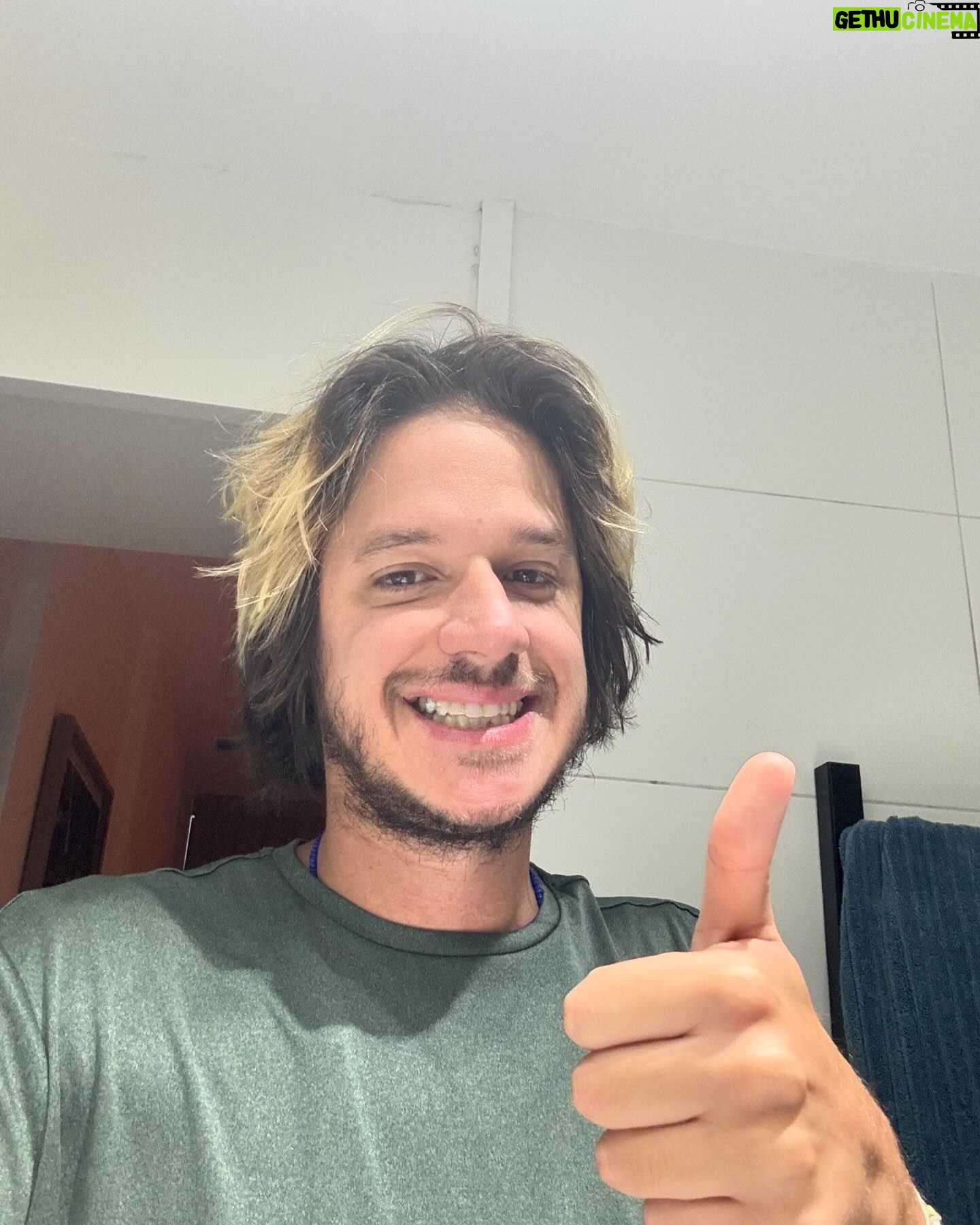 Rubel - 20.5K Likes - Hoje é o meu aniversário. Aguardo aquelas mensagens de amor pra fazer um carentão feliz.