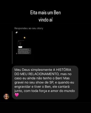 Rubel Instagram - Prepara o lencinho, porque o brasileiro está sofrendo. Ontem eu recebi muitos depoimentos de pessoas contando histórias que foram embaladas por alguma música que eu compus. Alguns são histórias felizes, de pessoas que ficaram juntas, e deram vida a mais um Ben no mundo. Algumas são de rasgar o 🆒, como aquela em que o sujeito termina dizendo que nunca mais amou ninguém de verdade porque “De Verdade É Muita Coisa”. 

Fato é que ontem eu me toquei que, depois de dez anos fazendo esse ofício, algumas músicas já criaram uma espécie de vida própria e atravessam a história de muita gente. Talvez seja óbvio para quem escuta, mas para mim que criei não era. Eu insisto em duvidar da penetração das minhas canções - mania que eu quero abandonar esse ano. 

Talvez essa seja a maior alegria que um compositor pode ter: participar realmente da vida de quem escuta. Uma espécie de tatuagem da memória. Obrigado a todos que compartilharam suas histórias. Eu sigo trabalhando daqui na espera de que minhas próximas histórias também façam parte da história de vocês. 

E convido quem quiser a compartilhar outras aqui. Qual é a sua história?