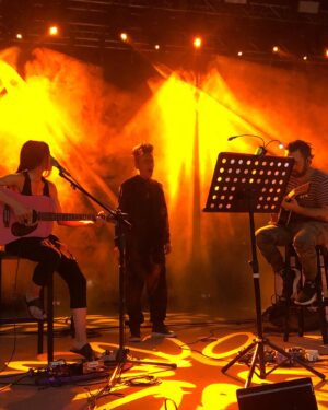 Rubén Albarrán Instagram - Primer pruebita @ely.guerra.oficial HOY Acústico en @salonlamaraka y @aterciopelados @chetesgarza @alvaro_henriquez_pettinelli @oscarmendesmusic @leo.castiblanco 👏👏👏👏👏👏