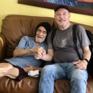 Rubén Blades Instagram - “SKIPPER”
Quiero agradecer a todos los que me han escrito o llamado, lamentando la partida “al otro barrio”, de mi padre Rubén. 
A mis amigos y a los amigos de “ Skipper” les pido disculpas por no haberles comunicado inmediatamente su deceso. 
Prefiero primero atender y cumplir con solicitudes hechas por él a mi en nuestras conversaciones, y preparar la despedida en sus términos antes de expresarme públicamente y más a fondo sobre su deceso y efectos. 
A nombre de sus seres queridos, gracias por todas las expresiones de afecto y de solidaridad recibidas.
Rubén Blades
Panamá,
25 de Noviembre, 2023.
