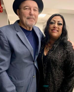 Rubén Blades Instagram - Gracias a mi querido colega y amigo Luis Perico Ortíz, por invitarme a su show “Tocando y Contando Historias”, en el Centro de Bellas Artes de Caguas en mi querida isla de Puerto Rico, que me permitió gozar de un concierto memorable y de un recuentro con muchos otros amigos que respeto, admiro y aprecio.
En las fotos con, con Perico, Don Rafael Ithier, Gilberto Santa Rosa, La India, Jerry Rivas…