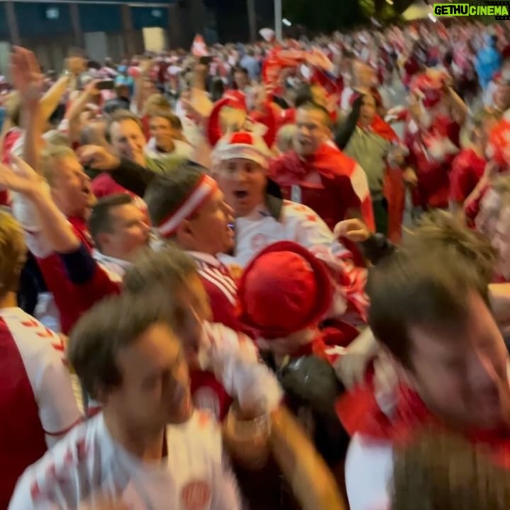 Ruben Søltoft - 9.3K Likes - de næste par uger kan I finde rubber roligan i deutschland, hvor jeg skal heppe på de danske gutter! LESSS GOO!!!