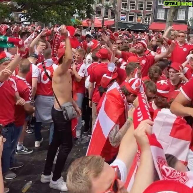 Ruben Søltoft - 9.3K Likes - de næste par uger kan I finde rubber roligan i deutschland, hvor jeg skal heppe på de danske gutter! LESSS GOO!!!