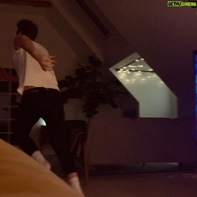 Ruben Søltoft - 29.8K Likes - Jeg så kampen med én, der er ligeglad med håndbold og havde overskud til at filme wtf