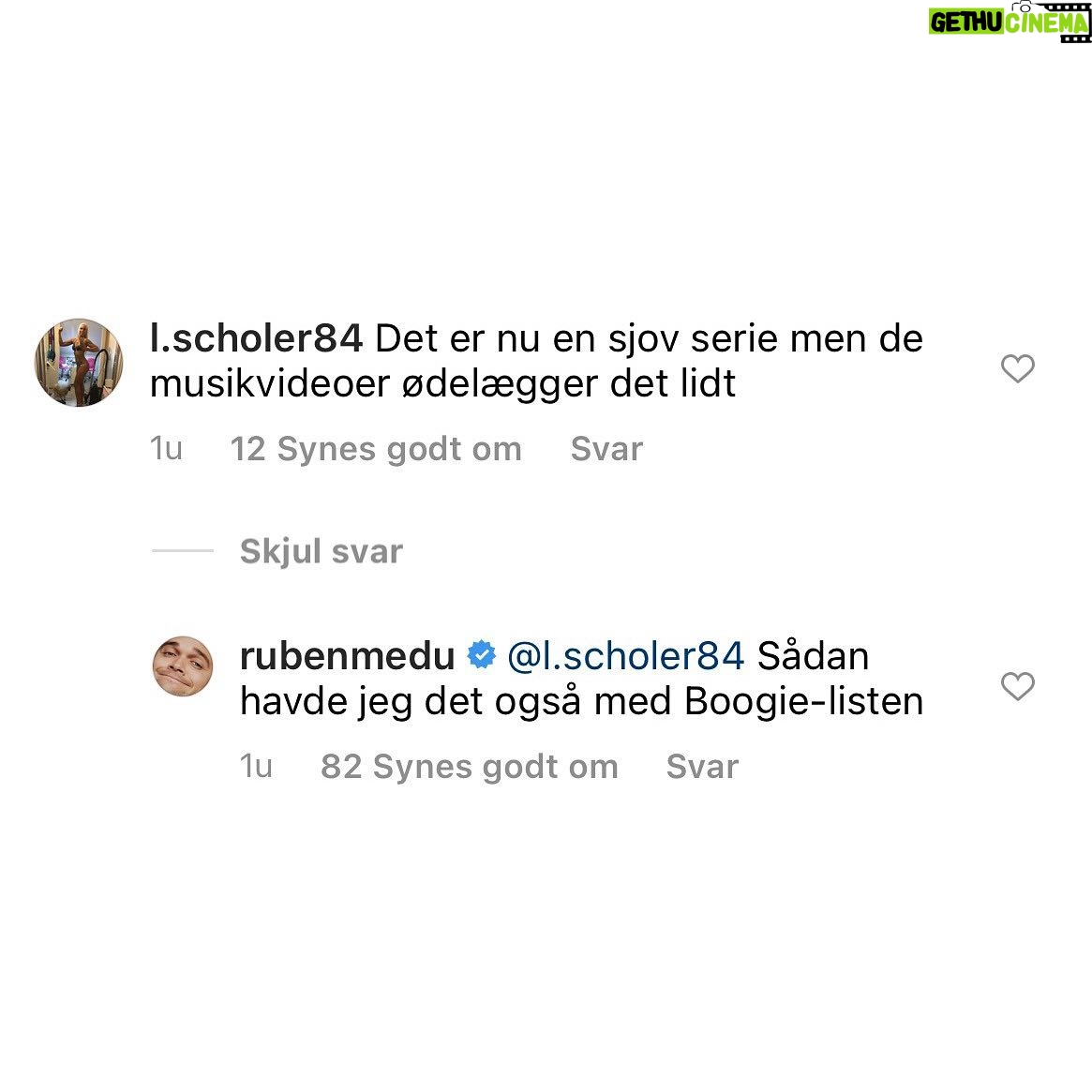 Ruben Søltoft - 14.4K Likes - Nu er alle otte afsnit af Umage tilgængelige på TV2 Play. Så du kan passende tagge en ven, der kun orker at binge pt.
MANGE TAK for al den positive feedback!! Det er virkelig overvældende! Også stor tak til dem, der rigtig godt kan li’ serien, men “synes det er irriterende, at den hele tiden bliver afbrudt af sange”, haha.
Albummet med de otte tracks kan streames alle de steder, du normalt lytter til ting. (Ej nej nej, hvor bli’r det hårdt for Jada, når hun igen ikke får lov til at åbne Orange).