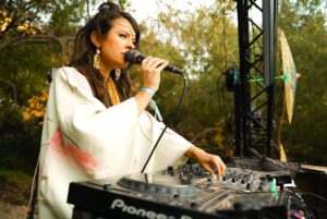 Ruby Chase O'Neil Instagram - Sharing music with people is straight tantra ✨ This giving and receiving of energy fuels me on such a deep level 🌙 

Thank you @iridescent_festival for the epic weekend and to everyone who made this set so special with @dak_ota_kat on drums and cacao, @joyful.gypsy43 @hotlikejoce @marinallets and all the amazing dancers ! Thank you @thuuundarrr for the opportunity and @sethinfinitymonk for being my copilot! Also @substormproductions u rock my world every time! 

Photos by @skateheadz_photography 🌙👍🏻✨ 
Kimono by @_mystic_sister_