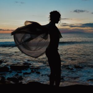 Ruby Chase O'Neil Instagram - Heaven is almost here 🕊️ Will you join the fam?

Join us for a week out of time in Costa Rica to taste Paradise 🌴This multi generational gathering is welcome to both men and women, angels and masters ⚡️

All of these pics are from our previous heaven on earth experiences ❤️ sharing intimate moments of the raw real human experience from the lenses of our divine nature ✨

Seats are filling fast in the retreat center so get yours meow 😻 so stoked to dive in deep with you! 

Xo