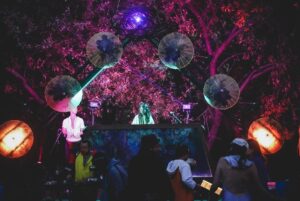 Ruby Chase O'Neil Instagram - Sharing music with people is straight tantra ✨ This giving and receiving of energy fuels me on such a deep level 🌙 

Thank you @iridescent_festival for the epic weekend and to everyone who made this set so special with @dak_ota_kat on drums and cacao, @joyful.gypsy43 @hotlikejoce @marinallets and all the amazing dancers ! Thank you @thuuundarrr for the opportunity and @sethinfinitymonk for being my copilot! Also @substormproductions u rock my world every time! 

Photos by @skateheadz_photography 🌙👍🏻✨ 
Kimono by @_mystic_sister_
