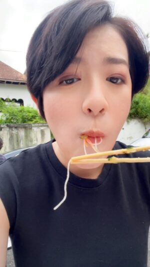 Ruby Yap Instagram - #IndecentMarriage 最後一天拍攝
謝謝 @johntan______  提議並安排這個撈生
讓大家最後一天圓滿結束🩷
這次拍攝真的很愉快，認識的新朋友們都好可愛
我們江湖再見！

Sorry guys if you don’t understand please tap translate (I hope the translation is accurate 🤣)