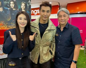 Ruco Chan Instagram - 「三位在宣傳活動中充滿活力的合影」。
究竟阿Wing同森sir幾時可以復合？
劇情夠唔夠逆天？答案就在監制haha