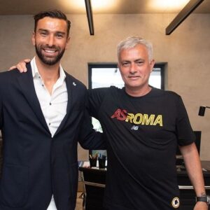 Rui Patrício Instagram - Mister, agradeço-lhe por ter confiado em mim para fazermos esta viagem juntos, pela admiração, respeito e amizade que sempre partilhámos! 
Um grande abraço também a toda a equipa técnica, desejando tudo de bom para os próximos desafios!! 
Até breve 🍷🙏