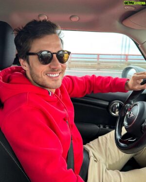 Rui Porto Nunes Instagram - Bom fim‑de‑semana ✌🏻