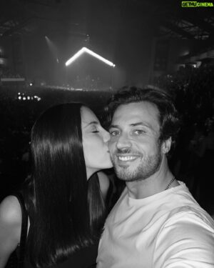Rui Porto Nunes Instagram - Spoiler Alert🚨

Amália. Eusébio. Slow J. Nós!

Hoje irão ver o melhor concerto de 2024 🫶🏻