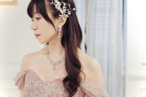 Rui Tanabe Instagram - 『サンセルモ presents 結婚式は あいのなかで』

ありがとうございました💐

初めてウエディングドレスを着ました。
初めて結婚にまつわるトークをしました。
初めて結婚について真剣に考えました。

イベント当日は「私、今日結婚かぁ〜」
なんて思ってました。

私の思い込みでした。

🦌

貴重な経験をさせて頂き
本当にありがとうございました！

#あいなか　#ウエディングドレス　#makeup