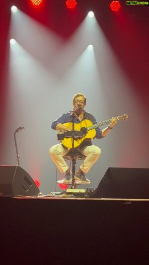 Rui Veloso Instagram - Umas gaitadas pra matar saudades dos blues…