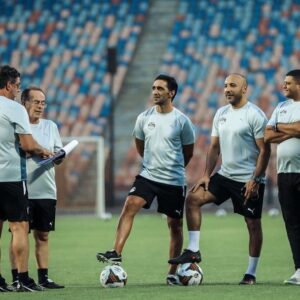 Rui Vitória Instagram - 🇪🇬⚽ 𝐓𝐡𝐚𝐧𝐤 𝐲𝐨𝐮, 𝐄𝐠𝐲𝐩𝐭

By decision of the EFA, my cycle as the national team coach of Egypt has come to an end.

Now that a few days have passed since the official announcement, and after a period of reflection, I can say that I leave after 19 months, 18 games, with only one loss, and with a nomination for the best national team coach in the world.

What do these numbers mean? They mean that we have dedicated ourselves to building a solid foundation for the present and future of Egyptian football, facing several challenges with determination and an unwavering focus on excellence.

The four-year contract I signed was intended, as was publicly known, for the groundwork of preparing and renewing the team for the 2026 World Cup. We are at the beginning of 2024.

I arrived at a challenging time, with the goal of changing the situation of the national team, absent from the last World Cup and in the last place of qualification for the CAN. Our qualification, and subsequent results, are a testament to the ability to overcome challenges and the quality of the work developed.

Obviously, we were not satisfied with the elimination by penalties in the last CAN. But we know the adversities we faced, about which I may speak later.

I thank my technical team, the staff, and especially the players, whose commitment and passion were essential. To the fans and the people of Egypt, my deep thanks for the constant support.

This experience has enriched me professionally and personally, and leaves me convinced, as I have always said, that the future of Egyptian football can be, if everyone so desires, promising. 

Thank you, Egypt, for this memorable journey.