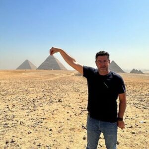 Rui Vitória Instagram - Family and friends always close. Egypt is now our home. It’s a privilege to get to know the places and the culture better and better. Cairo, Aswan, Luxor and tomorrow we go to Hurgada 🇪🇬

A família e os amigos sempre por perto. O Egipto é, agora, a nossa casa. Um privilégio conhecer cada vez melhor a cultura e os lugares. Cairo, Aswan, Luxor e amanhã seguimos para Hurgada 🇪🇬