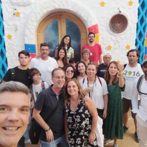 Rui Vitória Instagram - Family and friends always close. Egypt is now our home. It’s a privilege to get to know the places and the culture better and better. Cairo, Aswan, Luxor and tomorrow we go to Hurgada 🇪🇬

A família e os amigos sempre por perto. O Egipto é, agora, a nossa casa. Um privilégio conhecer cada vez melhor a cultura e os lugares. Cairo, Aswan, Luxor e amanhã seguimos para Hurgada 🇪🇬