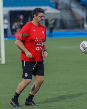 Rui Vitória Instagram - 🇪🇬 Ready to start our journey towards FIFA World Cup 

🇪🇬 Prontos para começar a nossa jornada no Mundial 

مستعدون لبدء رحلتنا نحو كأس العالم 🇪🇬