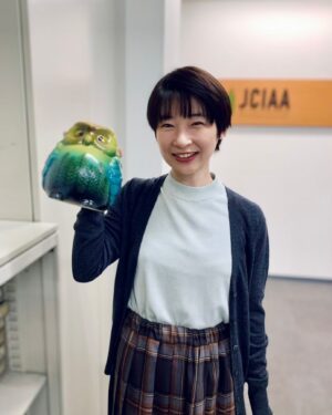 Ruka Ishikawa Instagram - ディズニープラスオリジナルドラマシリーズ『フクロウと呼ばれた男』(全1 0話)
NPO職員の清水マユ役で出演させていただきました。
松本優作監督回です。

ディズニープラスで独占配信中🌟
是非、ご覧ください＾＾
#disneyplus 
#フクロウと呼ばれた男