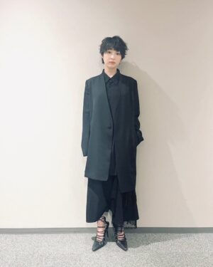 Ruka Ishikawa Instagram - 映画『このハンバーガー、ピクルス忘れてる。』
観てくださった方々、ありがとうございました！

作品が愛されていることを肌身で感じました😌
いいタイトルだなぁと思いながら
タイトルのことずっと監督に聞けていなくて、
そうかなぁと思いながらサリンジャーの『このサンドイッチ、マヨネーズ忘れてる』を持っていってみたら、
そうだったのでとても嬉しかったです＾＾

MCをしてくださった森さん、
ドラマ『このハンバーガー、ピクルス忘れてる。』から引き続きスタイリングしてくれた庄司くん、
メイクをしてくれた美名子さん、
ありがとうございました🙇‍♂️

今後はこちらの日程で上映があります。

12/14(木) 18:45〜20:10 K’s cinema
2024/1/5(金) 18:40〜 シモキタエキマエシネマK2
2024/1/11(木) 20:45〜 シモキタエキマエシネマK2
2024/1/25(木) 18時台〜 アップリンク吉祥寺

引き続き、映画『このハンバーガー、ピクルス忘れてる。』をどうかよろしくお願いいたします！

#このハンバーガーピクルス忘れてる