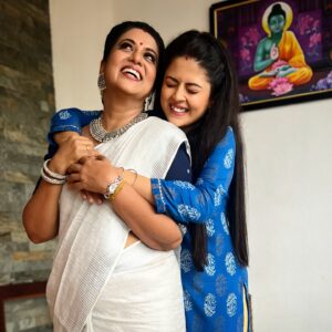 Rupa Sri Instagram - Glad to have shared screen space with her 😘 @rupasree01 ❤️ Such a humble, honest and lovely human being 🌺

#Chandrakantham #Asiamet