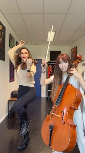 Rusanda Panfili Instagram - Warm up no2 in Nantes with Prince of Egypt ! 

@rusandapanfili @mariko_cello 
@worldofhanszimmer