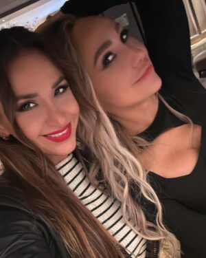 Rusanda Panfili Instagram - So glad to be reunited in Barcelona and perform on stage with @andreabocelliofficial ❤️

@rusandapanfili @cristinapasaroiu 
#romanianpower