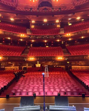 Russell Howard Instagram - Today is finally here! We’re filming the special at the London palladium. I cannot wait!