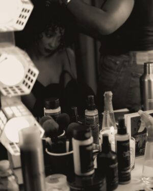 Ruth Negga Instagram - Cannot believe it’s the last weekend of @macbethbway! Thanks @thedenisestephanie for making my dressing room look the nicest it’s ever been for @voguemagazine ♥️