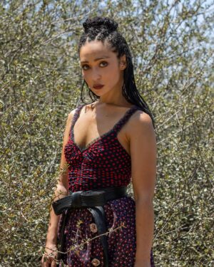 Ruth Negga Instagram - T’was a HOT day in the canyon, but grateful for the team that helped pull this off and the care @nymag took with this 💫
