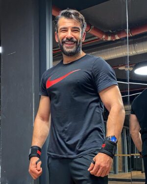 Rüzgar Aksoy Instagram - #workout time 💪🏽🤜🤛