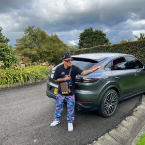 Rvssian Instagram - Si le digo pa' buscarla en el Porsche 🇨🇴