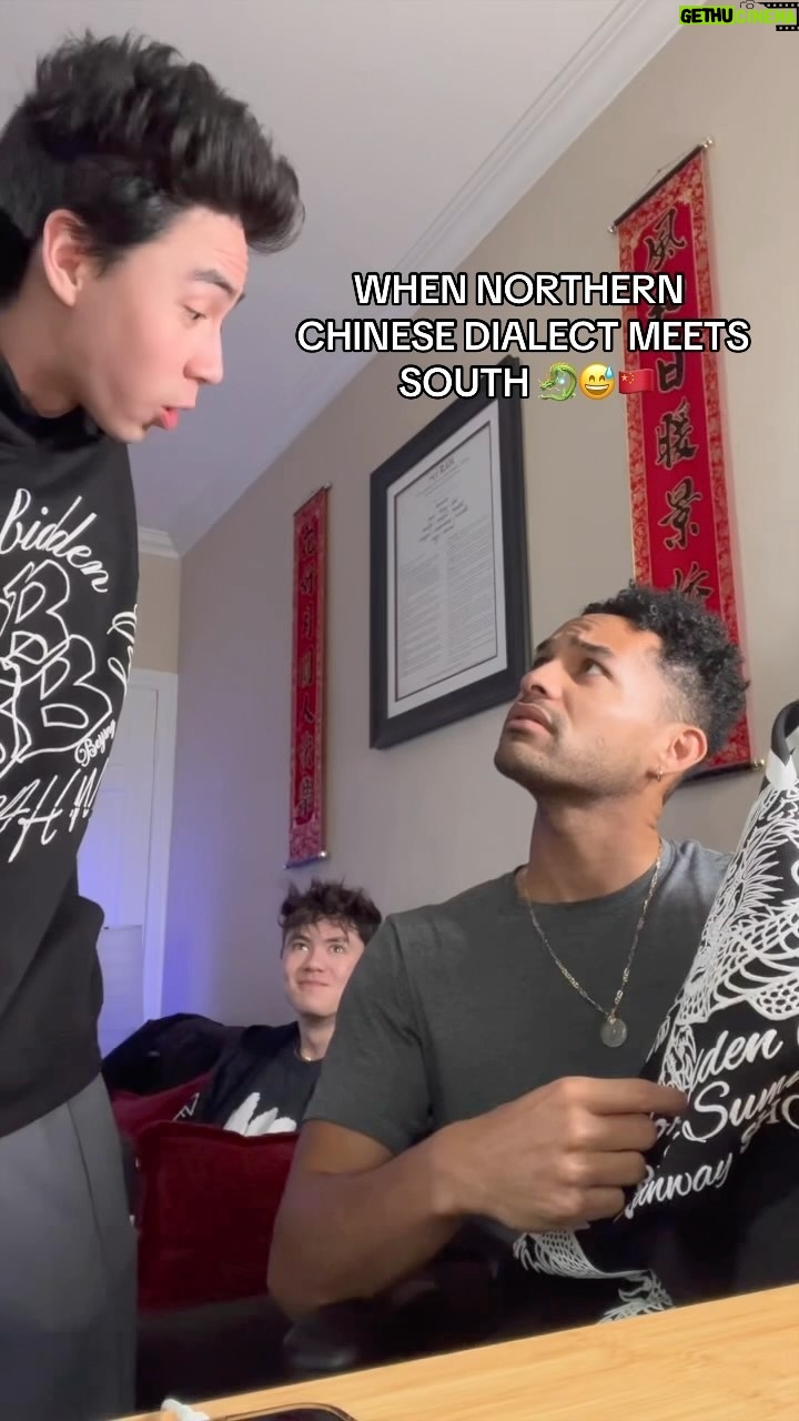 Ryan Alexander Holmes - 3K Likes - Wearing @brahmbeijing 🐉😅🇨🇳 @ryanalexh #老外 #accent #北京 #中文 #chinese #languagechallenge #boba #mandarin #billingual #beijing #comedy #nigerian #explore #explorepage