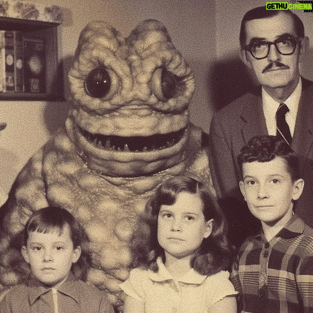 Ryan Connolly - 2.8K Likes - I canāt stop. I need to be stopped.
More awkward family photos with B-Movie Monsters.
Iāll stop now⦠probably.
#midjourney
