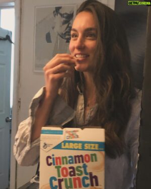 Ryan Cooper Instagram - Happy Mother’s Day to the best mumma!! @lizzyterese Thank you for imparting your style, kindness and cereal review humor to our nugget. 🙏❤️