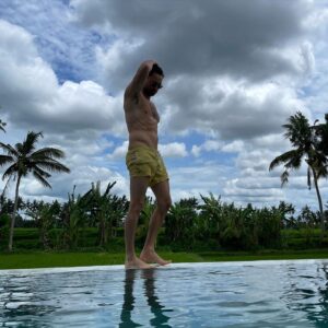 Ryan Eggold Instagram - This year has flipped me upside down :) renovated a new home, finished a show of five years and realized some hard truths about people. I say embrace it all - the good, the bad and the ugly. Appreciate the good. Never take it for granted. Learn from the bad. Let it make you a better person. Let it teach you about life. Let it help you grow and evolve. And the ugly… treat them better than they treated you. Don’t stop loving. Don’t stop giving. Always be kinder. More honest. Ugly’s gonna do what ugly’s gonna do. Let that go. Make room for more joy. Nourish the you that’s capable of love, art, kindness, change, growth, forgiveness and undoubtedly most importantly… LAUGHTER. Don’t stop loving that you. May you be a better you in 2023. And if you feel good where you are. Then stay right where you’re at. And that’s enough. To anybody struggling this holiday season know that you’re not alone ❤️ Much love everyone. Give lots of hugs. Be kind to strangers. Help people whenever you can. And remember life isn’t all pretty instagram pictures. Life’s happy, sad, funny, shitty, surprising and back again. May this year surprise you ✨🫶