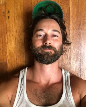 Ryan Eggold Instagram - Easy tiger...

(fell asleep on the floor again 🙄)