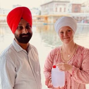 Ryan Hurst Instagram - @destinyindiatravels 

This is my brother. Harpreet Singh. 

We met in Amritsar three years ago—where he changed my life and my heart. 

I’ve met so many people in my life…and this man…He is the living, loving quality which humbly inspires me to be a greater human.

Much much more on our friendship to come in more posts.

Please show love to this gracious, loyal, beautiful, hardworking soul. He is a saint.