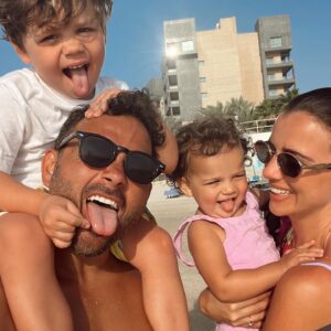 Ryan Thomas Instagram - It’s moments like this I think we should have another one!…..joking! @lucymeck1 😂

🏨 @rixosthepalmdubai #rixosthepalmdubai #ad