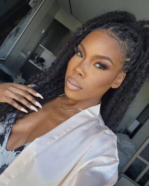 Ryann Richardson Instagram - This last month. 👩🏾‍🍳🤌🏾😘

1. {Insert Praise}
2. @buyweedfromwomen
3. Buy anything we're selling.
4. All things must come to an end.
5. All asses must be backed up on @juviethegreat 's command.
6. If ya bridesmaids aren't up late the night before your wedding doing the Boom Kack! 8-count, throw the whole party away.
7. Separate ... but potentially related.
8. Wedding BEAT!
9. My kitchen just makes me smile. Lookadis!
10. All things must come to an end, and when they do, they make way for new, much brighter tomorrows.