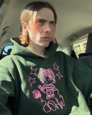 Ryder McLaughlin Instagram - soooo you haven’t gotten a hoodie yet? weird cause they are really nice and cozy. hmm if you want one, the link is in my bio👉👈