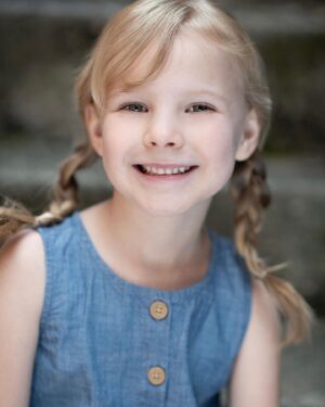 Rylea Nevaeh Whittet Instagram - A BIG thank you to Ian @vancouverheadshotphotographer for another great photo session 📸🎞 Thank you @sarahmartellmua for the great hair styles ❤️ Rylea has grown up so much in the past 6 months, it’s mind blowing! 🤯😍🥰❤️ #ryleanevaehwhittet #ryleawhittet #maddyfrommaid #newheadshots #headshots #headshotsession #vancouverheadshotphotographer #childactor #kidactor #actor #smile #love #mykidisawesome #cutenessoverload