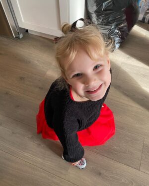 Rylea Nevaeh Whittet Instagram - Merry Christmas 🎄 check out that Netflix ribbon 🎀 #merrychristmas #christmas #christmas2021 #ryleawhittet #ryleanevaehwhittet #maddyfrommaid #netflix @netflix #smileyrylea #smile #blueeyes #reddress #christmasnails #christmasdress